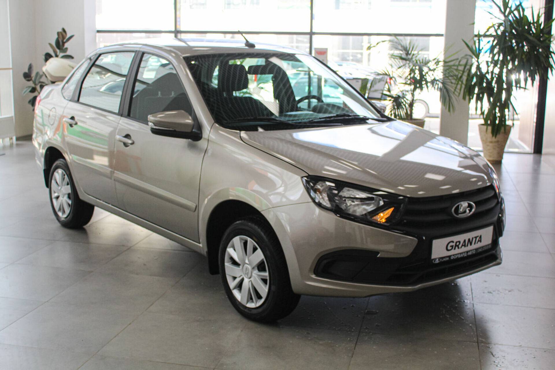 Lada Granta седан Comfort'24 1.6 90hp 5MT