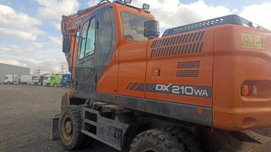 DOOSAN/DEVELON DX210WA
