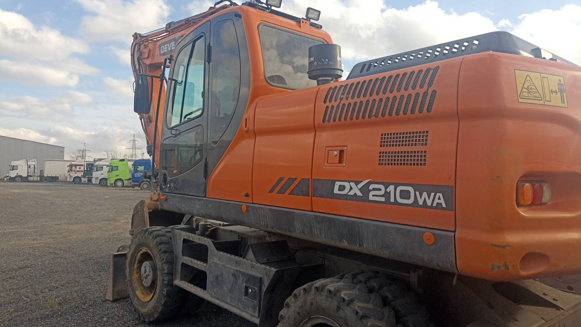 DOOSAN/DEVELON DX210WA, 2023 года в лизинг