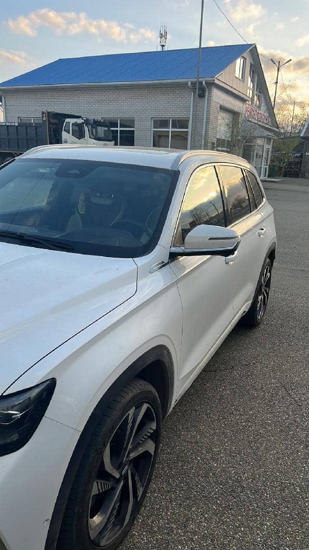 Geely Monjaro,  134 633 км, 2023 года в лизинг