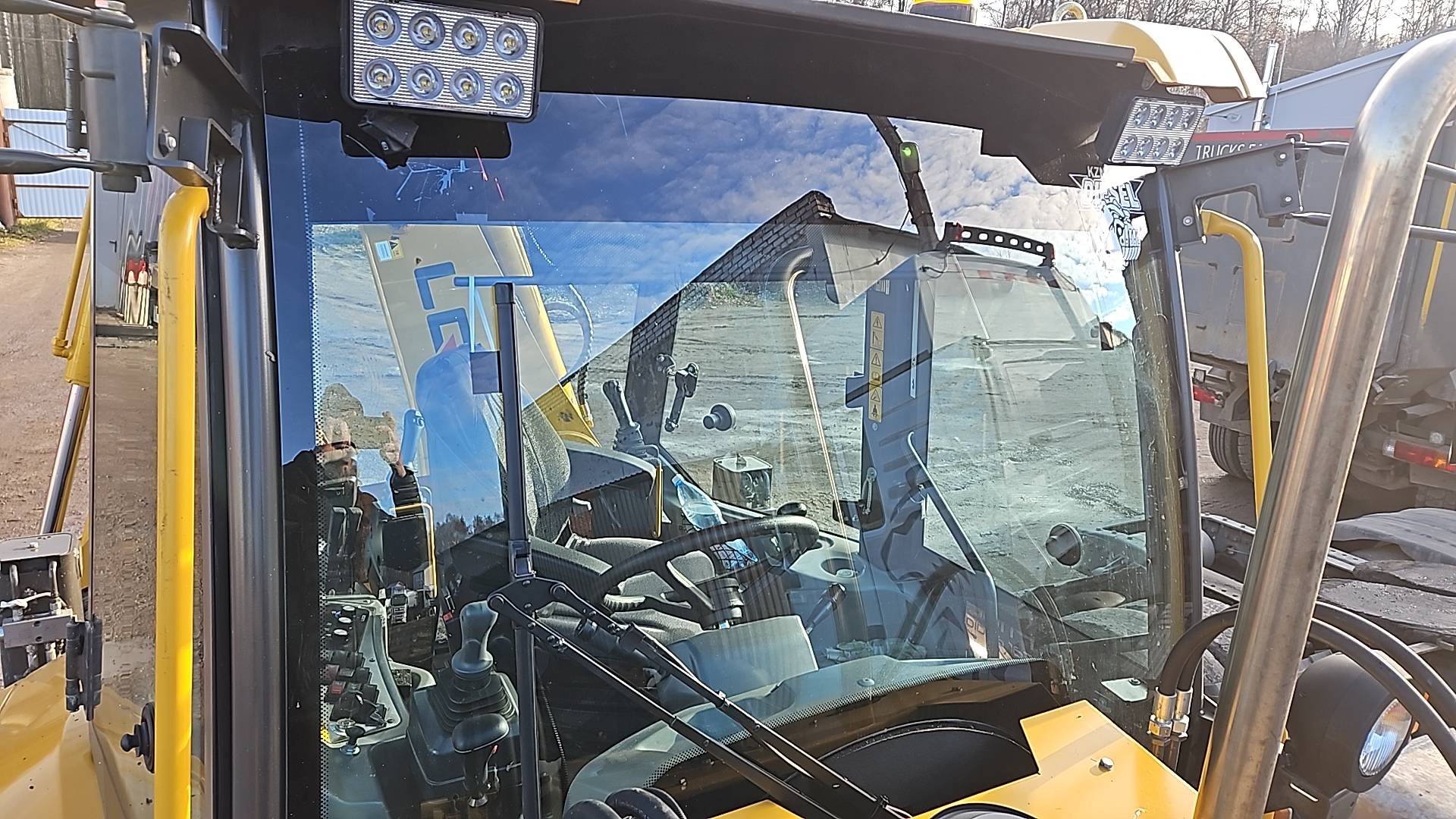 SDLG/LGCE B877F, 2024 года в лизинг