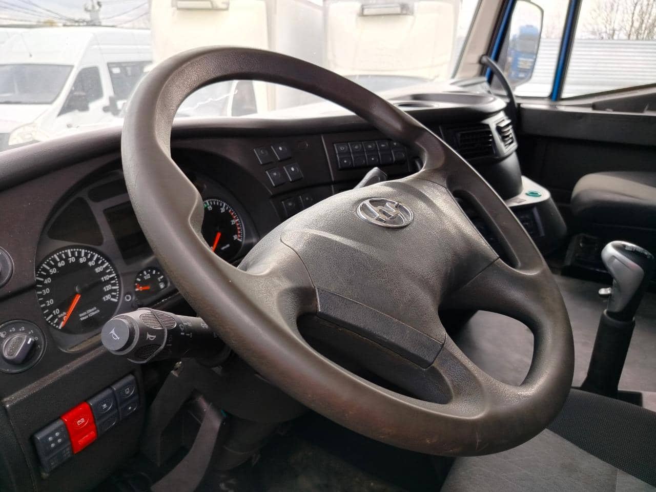 HONGYAN CQ4187HD12381T LNG,  11 797 км, 2023 года в лизинг