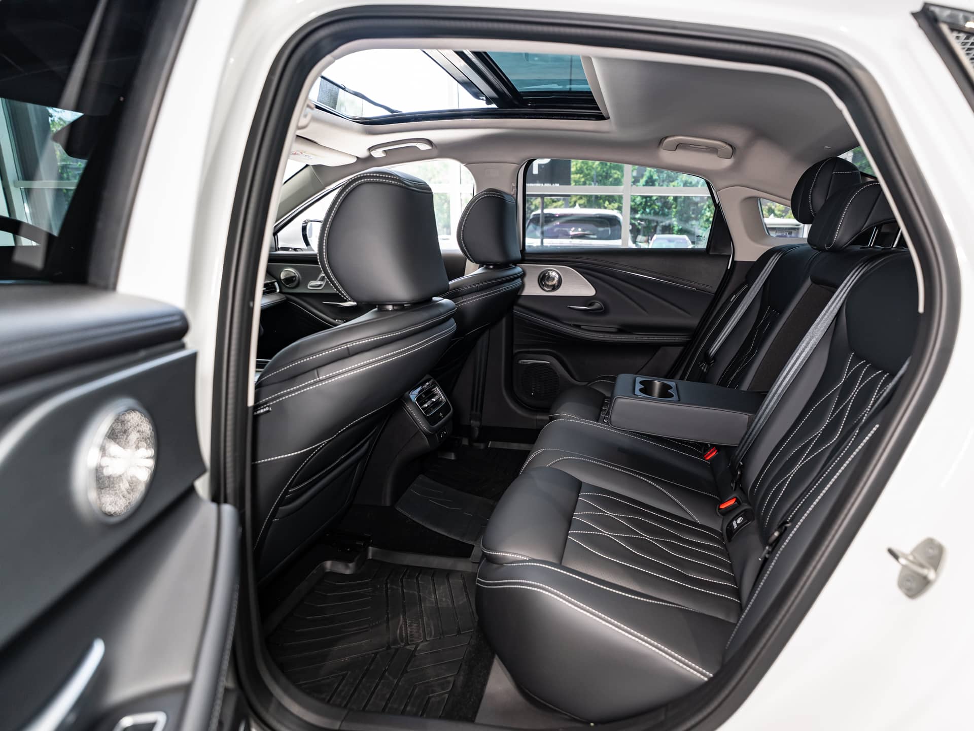 Chery Arrizo 8 Ультра черный 1.6Т 150 л.с. АТ