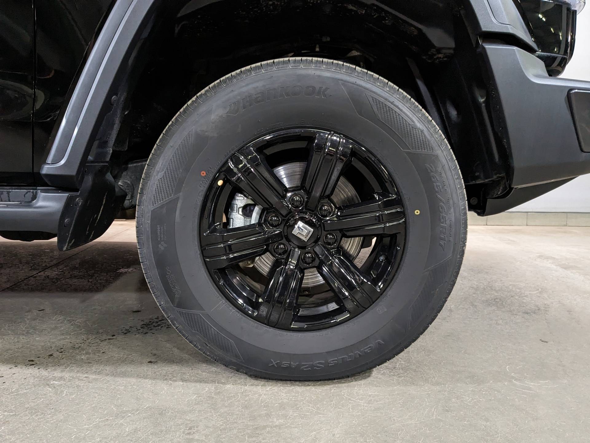 Tank 300 Adventure 2.0 8AT 4WD