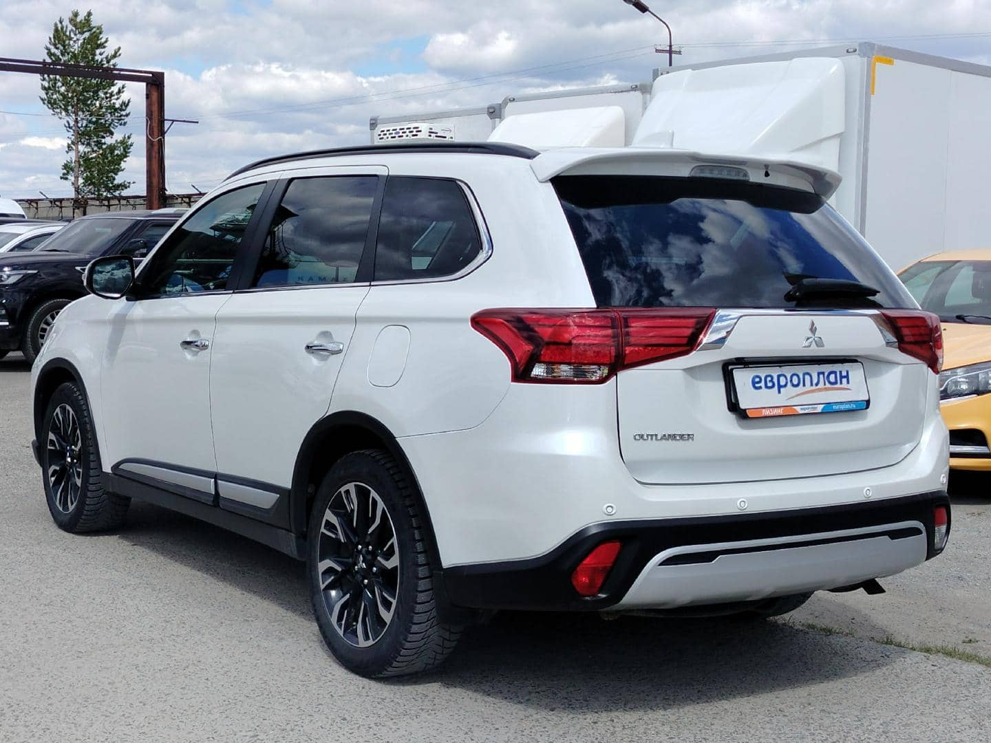 Mitsubishi Outlander,  93 154 км, 2022 года в лизинг