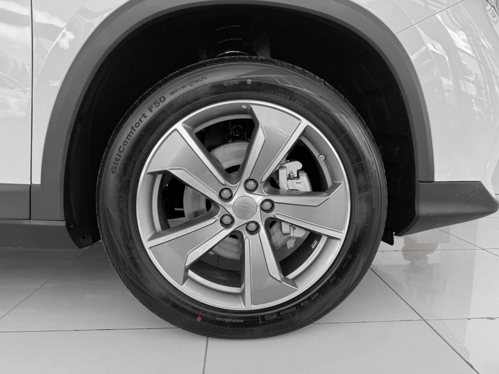 Geely Okavango Flagship 2.0T 7DCT 2WD