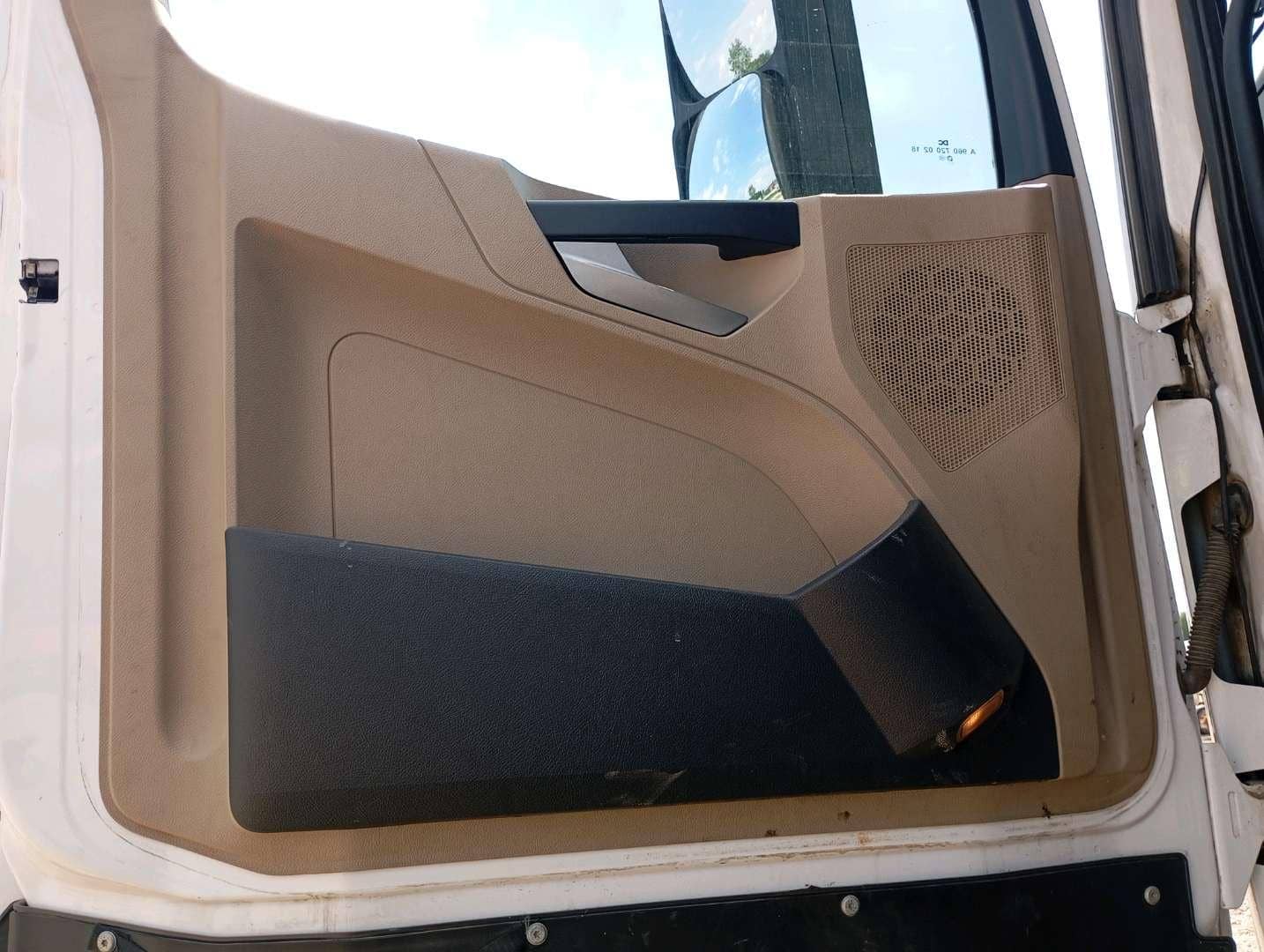 Mercedes-Benz Actros 2648 LS 6X4 (StreamSpace),  406 687 км, 2023 года в лизинг