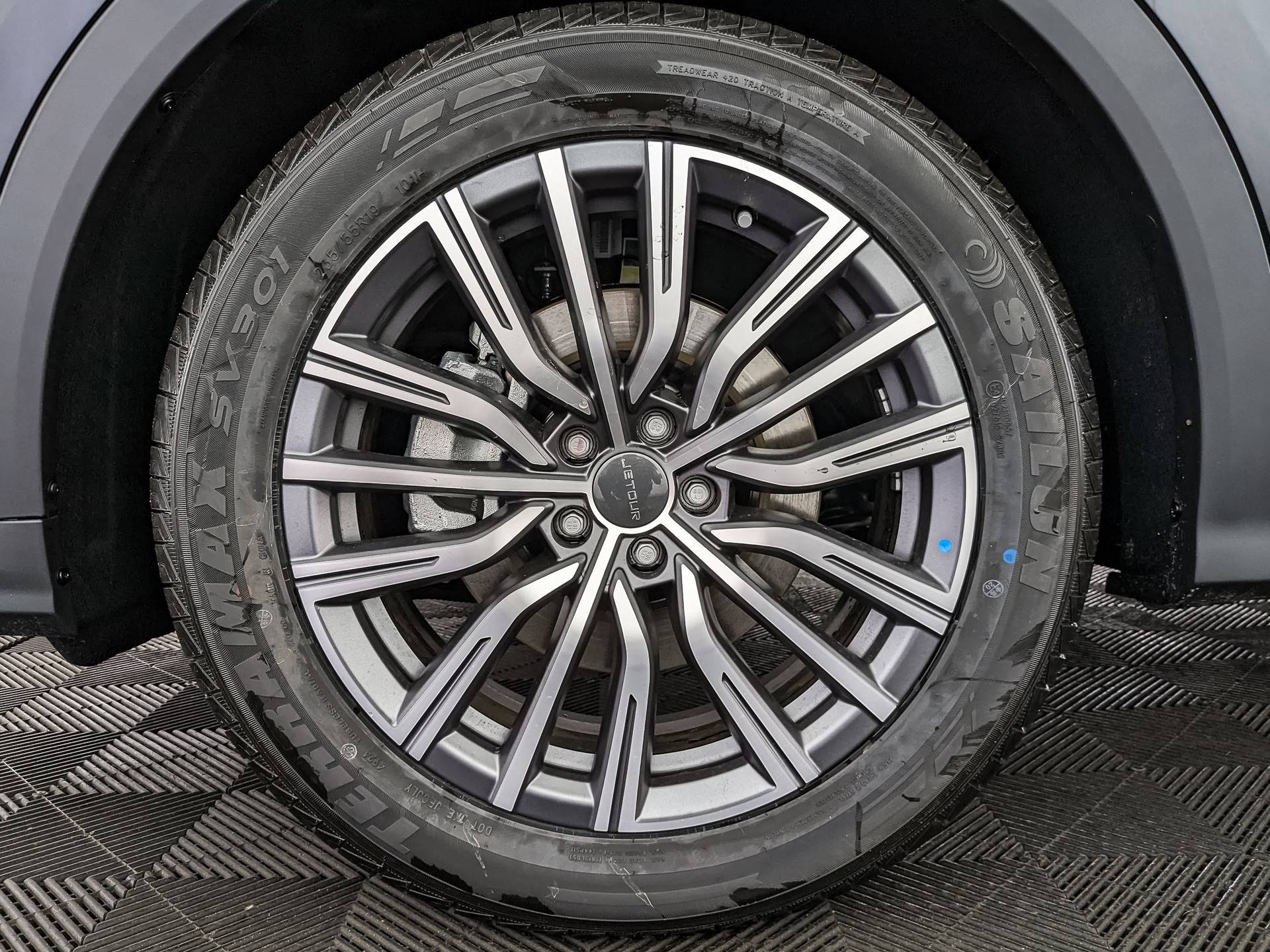 Jetour X70 Plus 1.6TGDI-7DCT Luxury