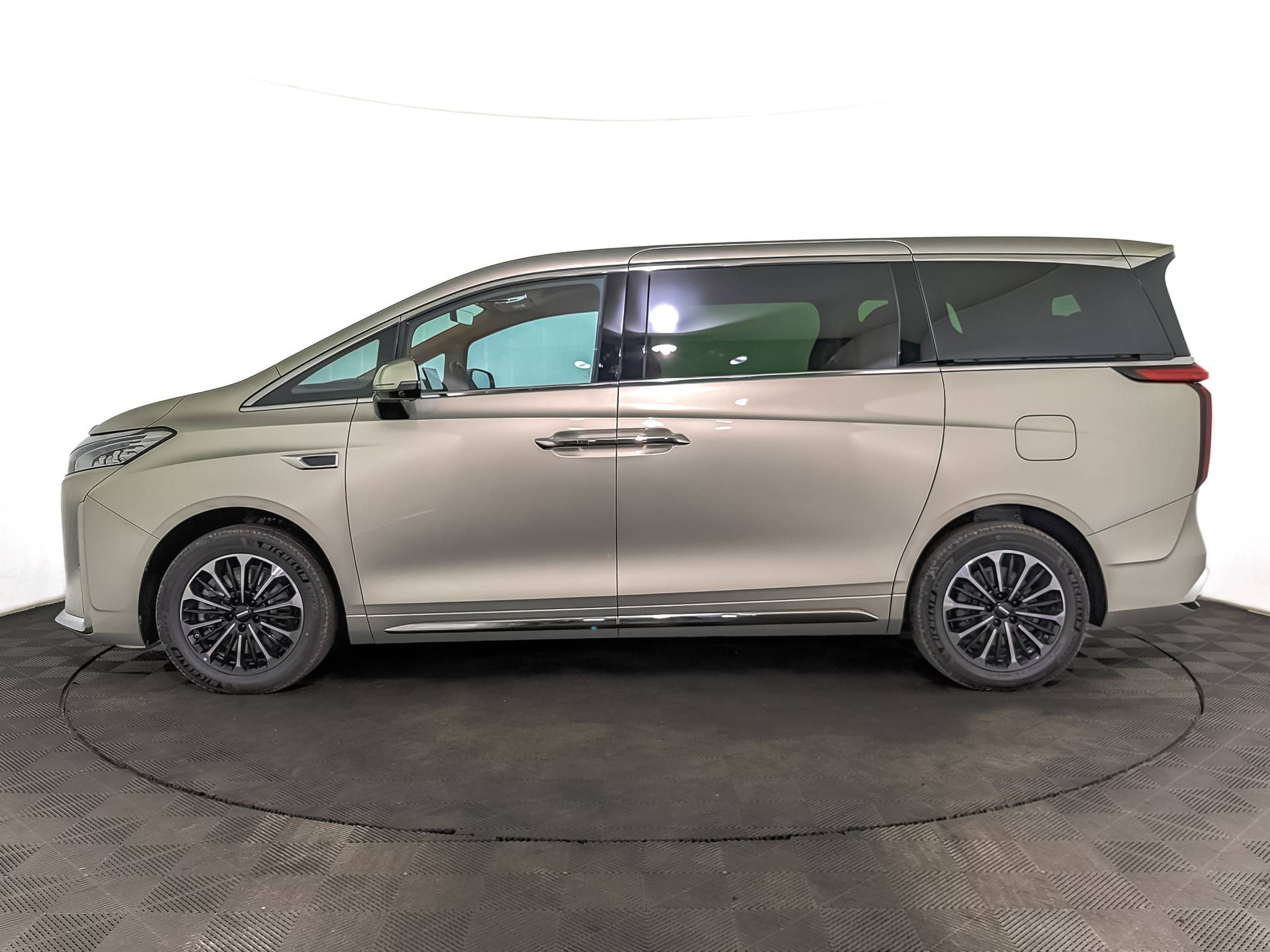 Wey 80 PHEV 1.5 T DHT 4WD Premium