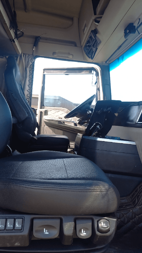 Sitrak C7H MAX ZZ4186V391HE,  298 516 км, 2023 года в лизинг
