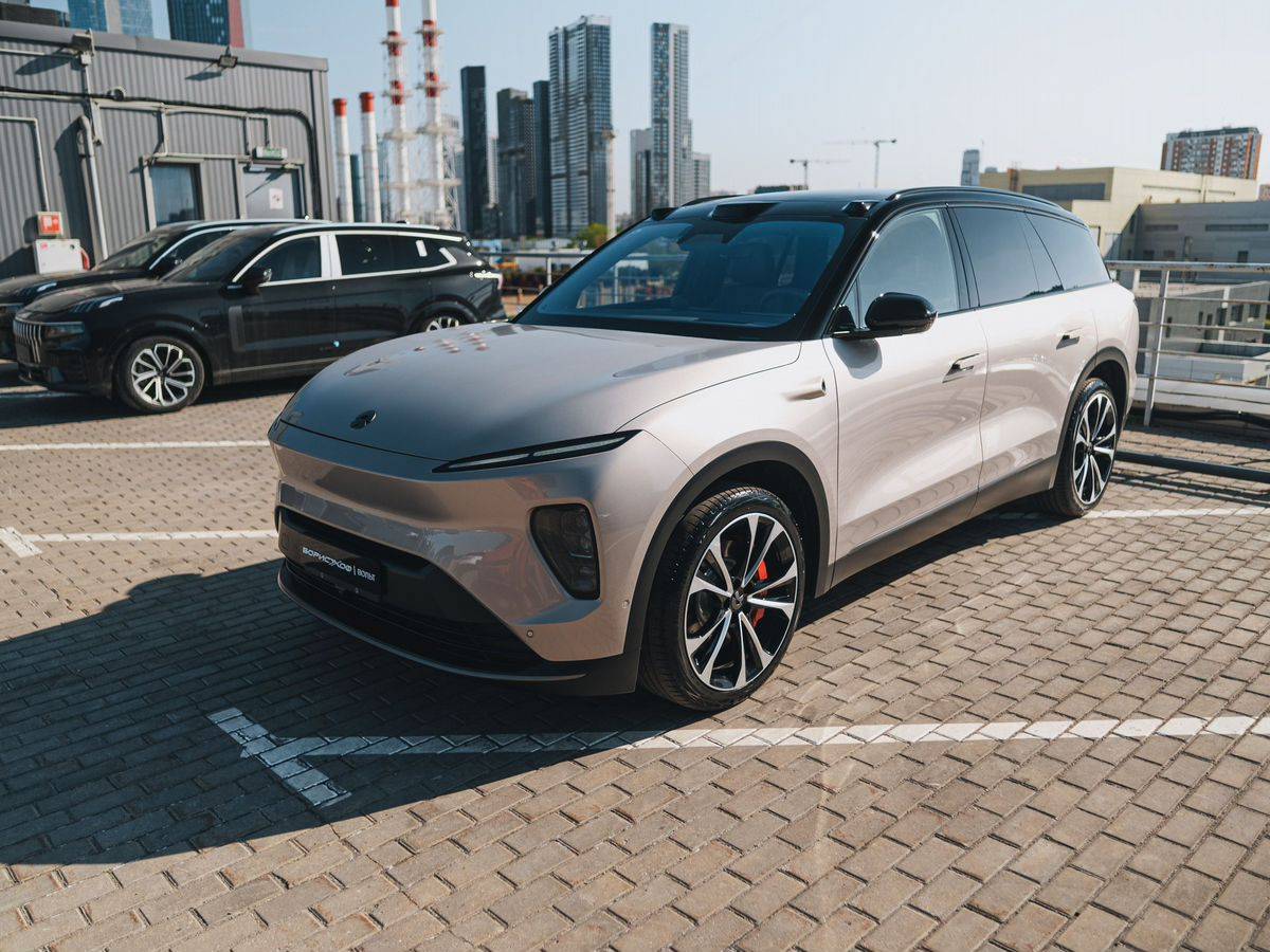 Nio ES8 100 kWh Signature Edition