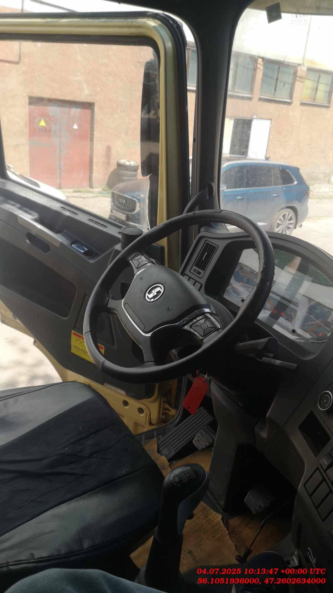 Shacman SX33186V366,  275 000 км, 2022 года в лизинг