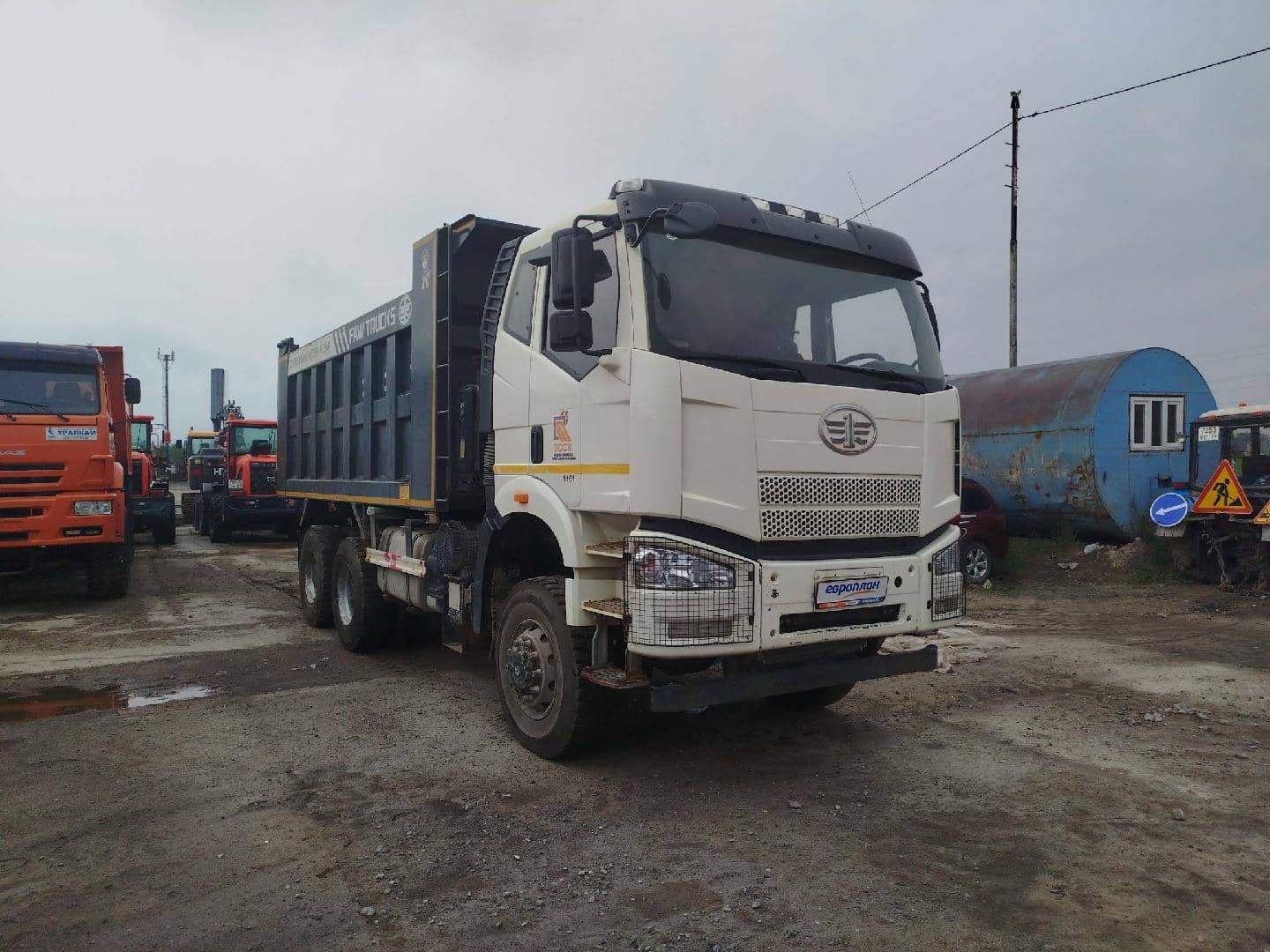 FAW CA3250P66K24L1TE5 6x6,  93 707 км, 2023 года в лизинг