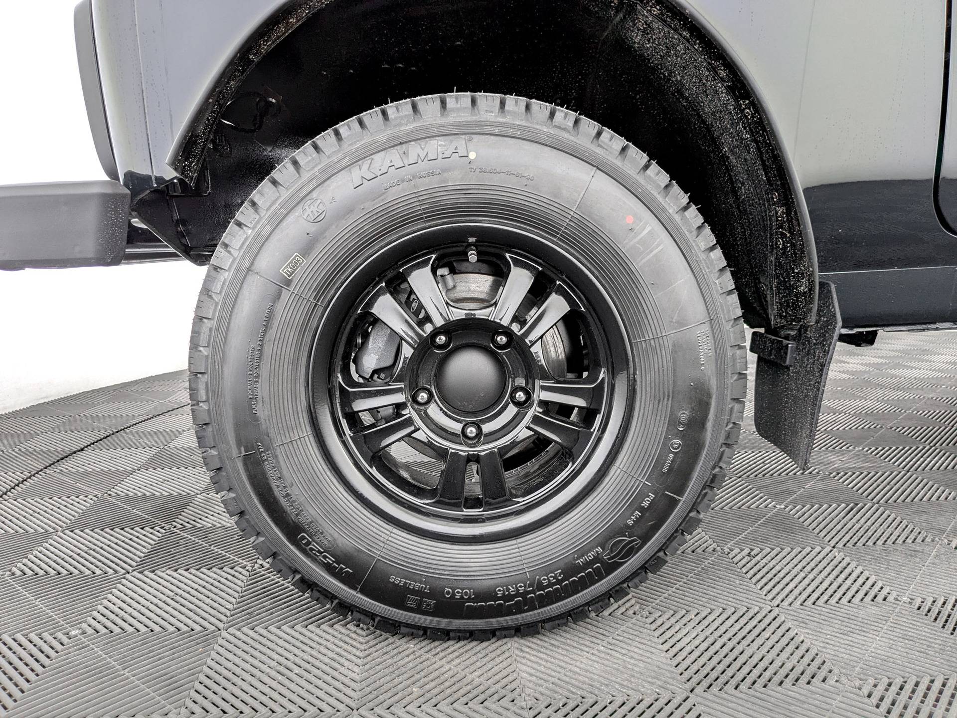 Lada Niva Legend Bronto Luxe 1.7 5MT