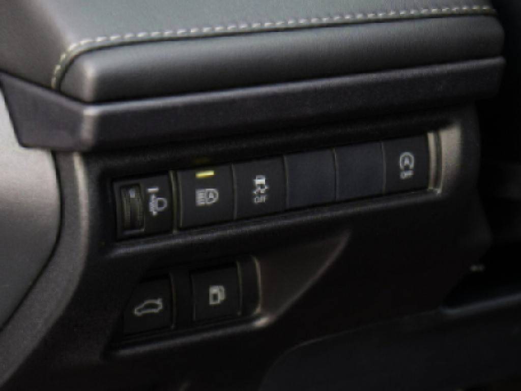 Toyota Camry 2.0S Sports Edition