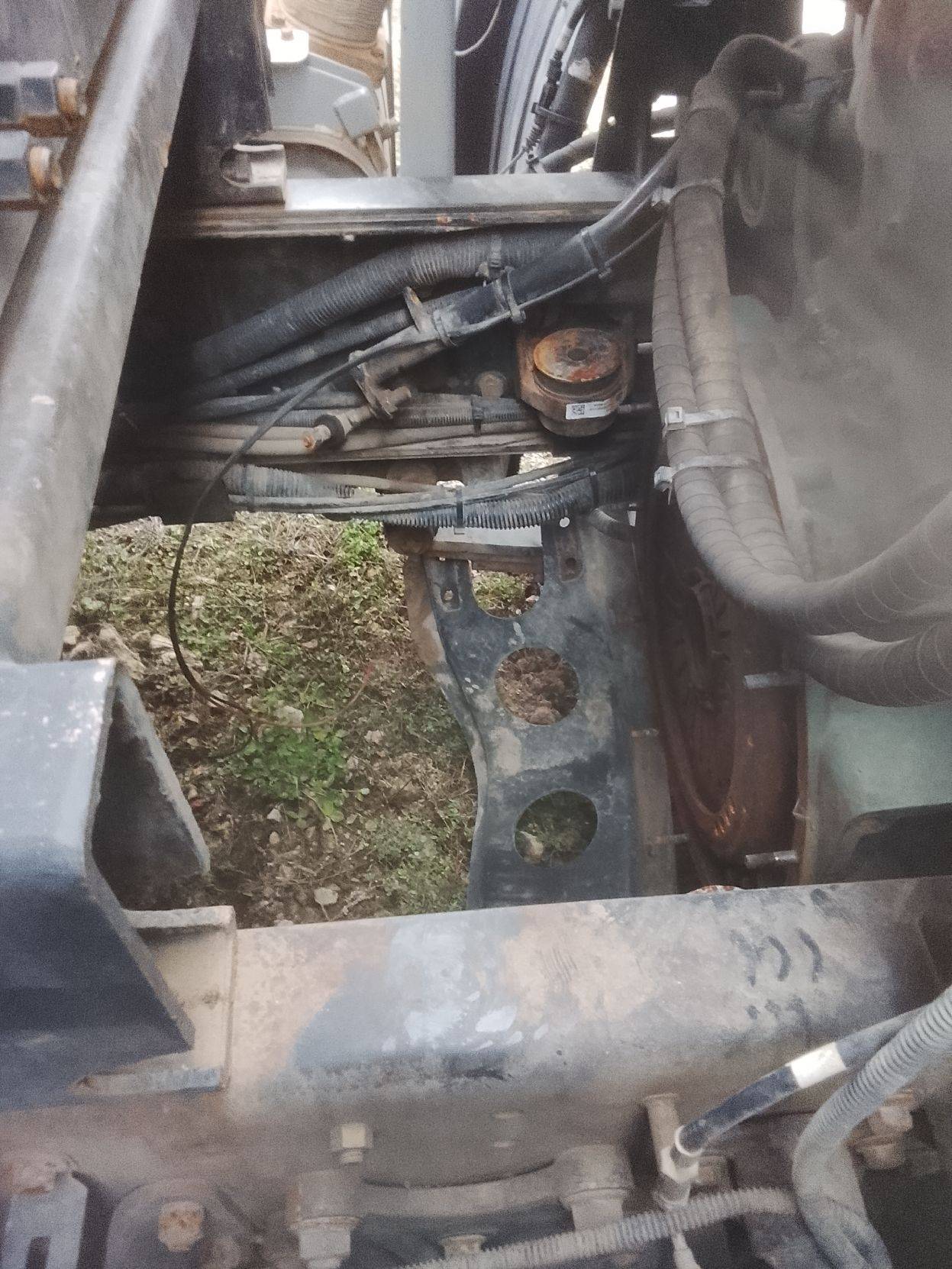 FAW CA3310P66K24T4E5 8х4,  56 384 км, 2024 года в лизинг