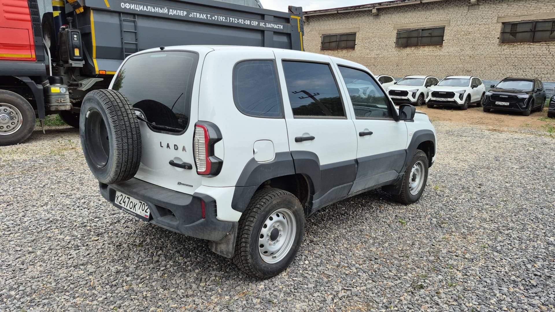 Lada Niva Travel,  3 541 км, 2023 года в лизинг