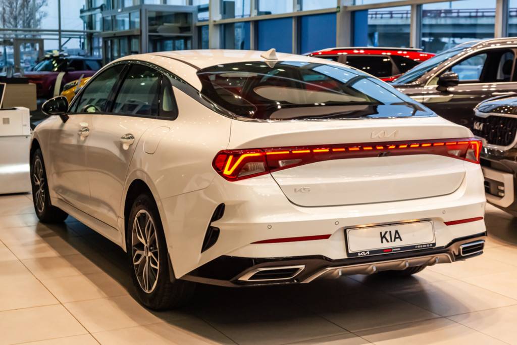 KIA K5 Luxe 2.0 6AT