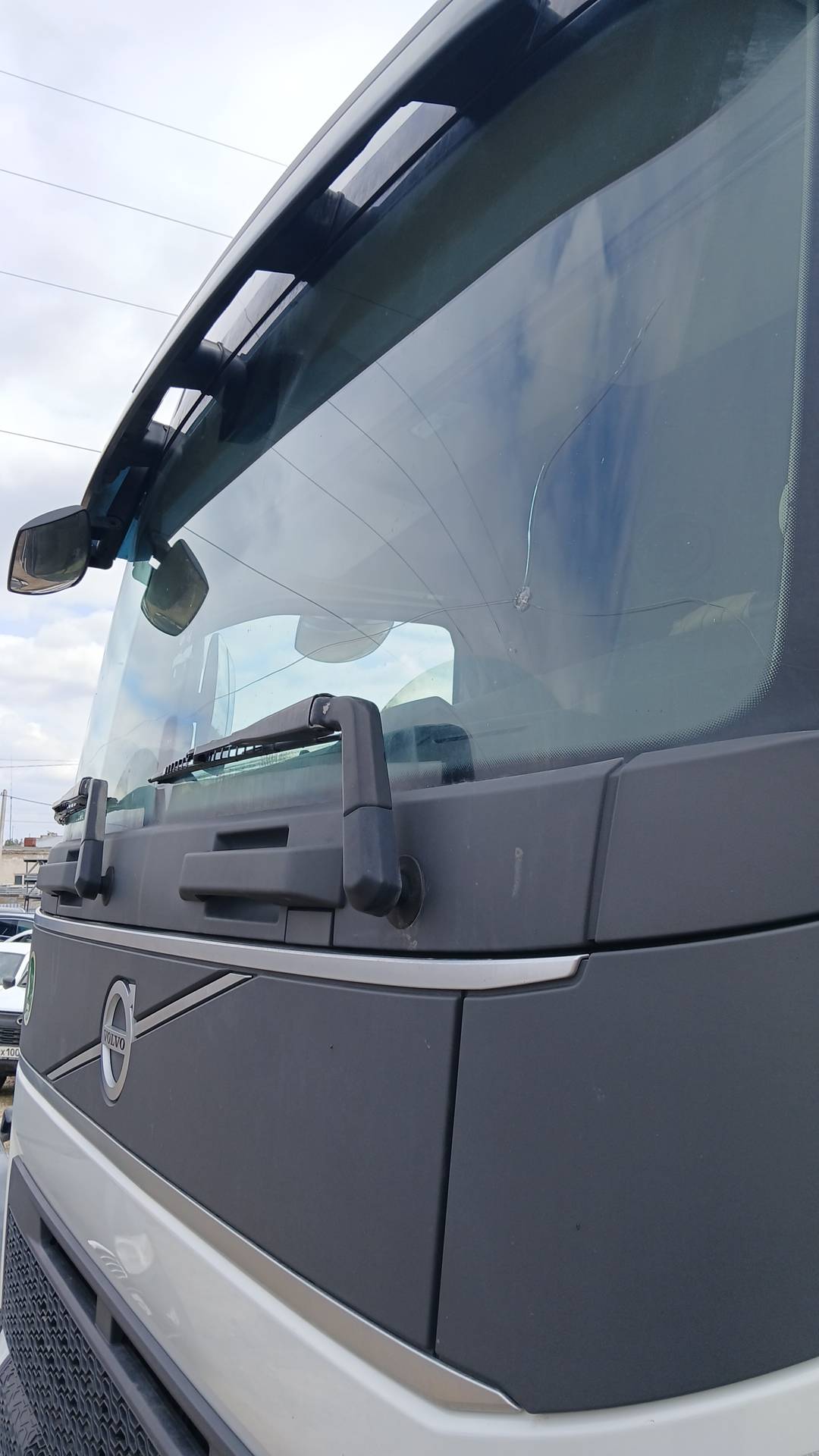 Volvo FH 460 4x2 (FH Globetrotter),  607 654 км, 2022 года в лизинг