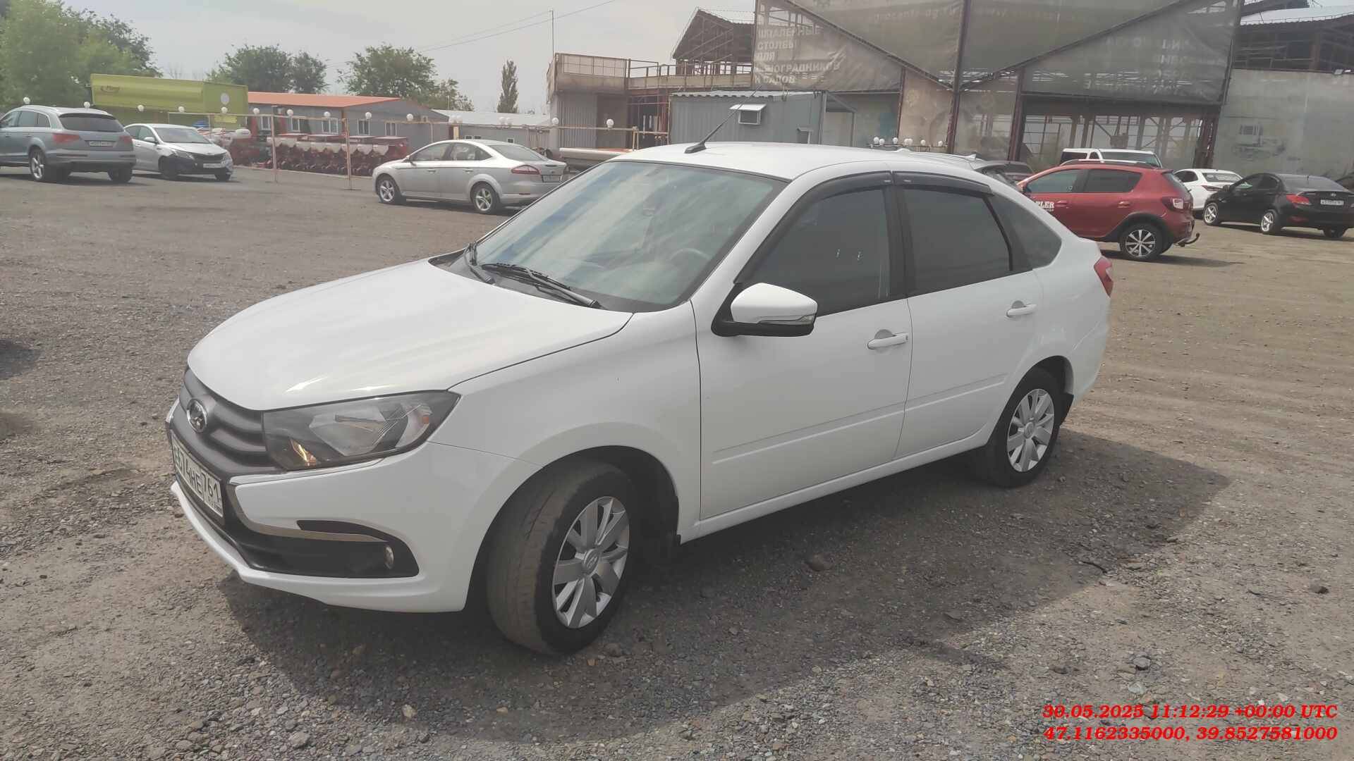 Lada Granta лифтбек,  65 837 км, 2023 года в лизинг