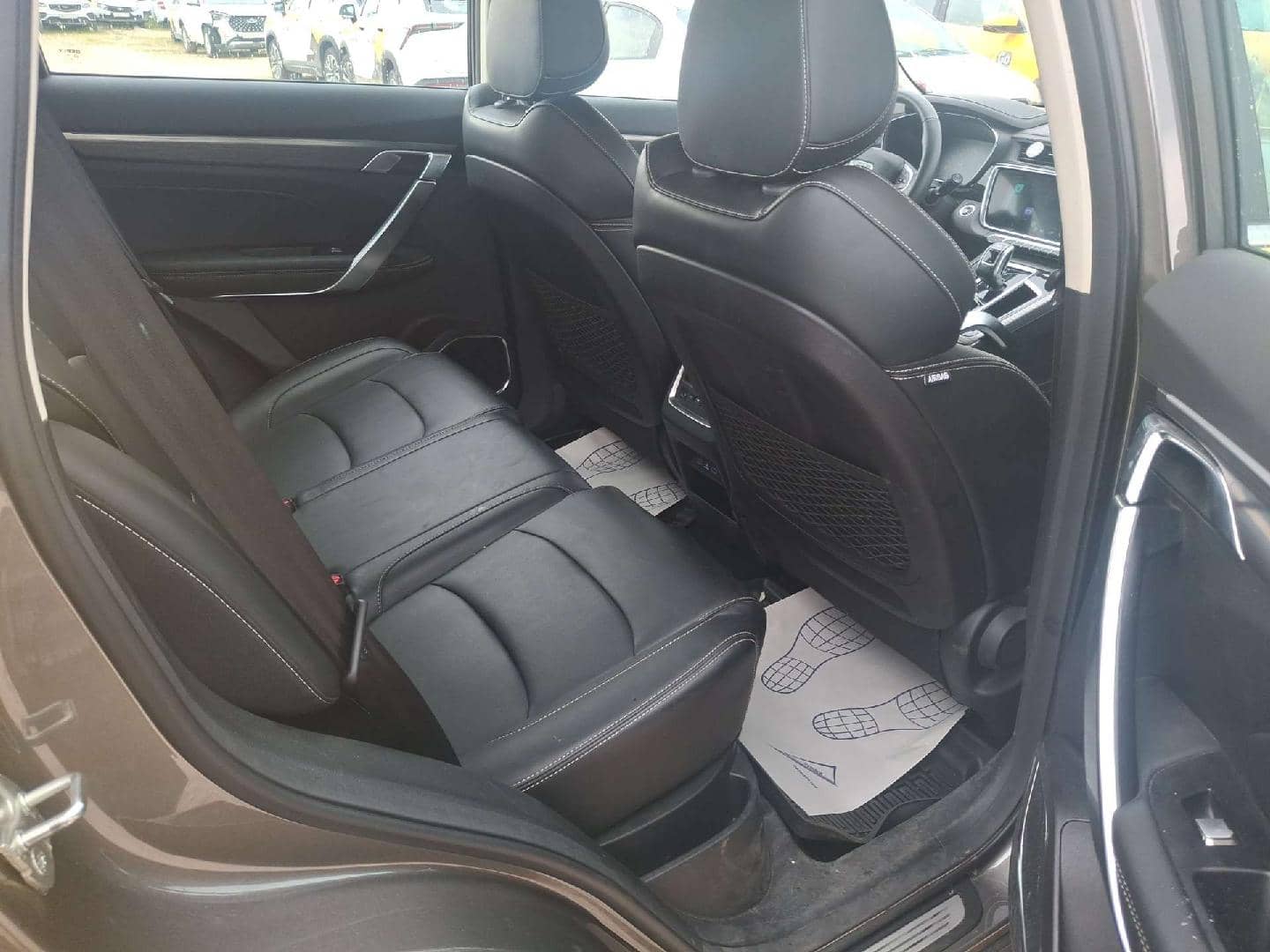 Geely Atlas Pro,  35 739 км, 2024 года в лизинг