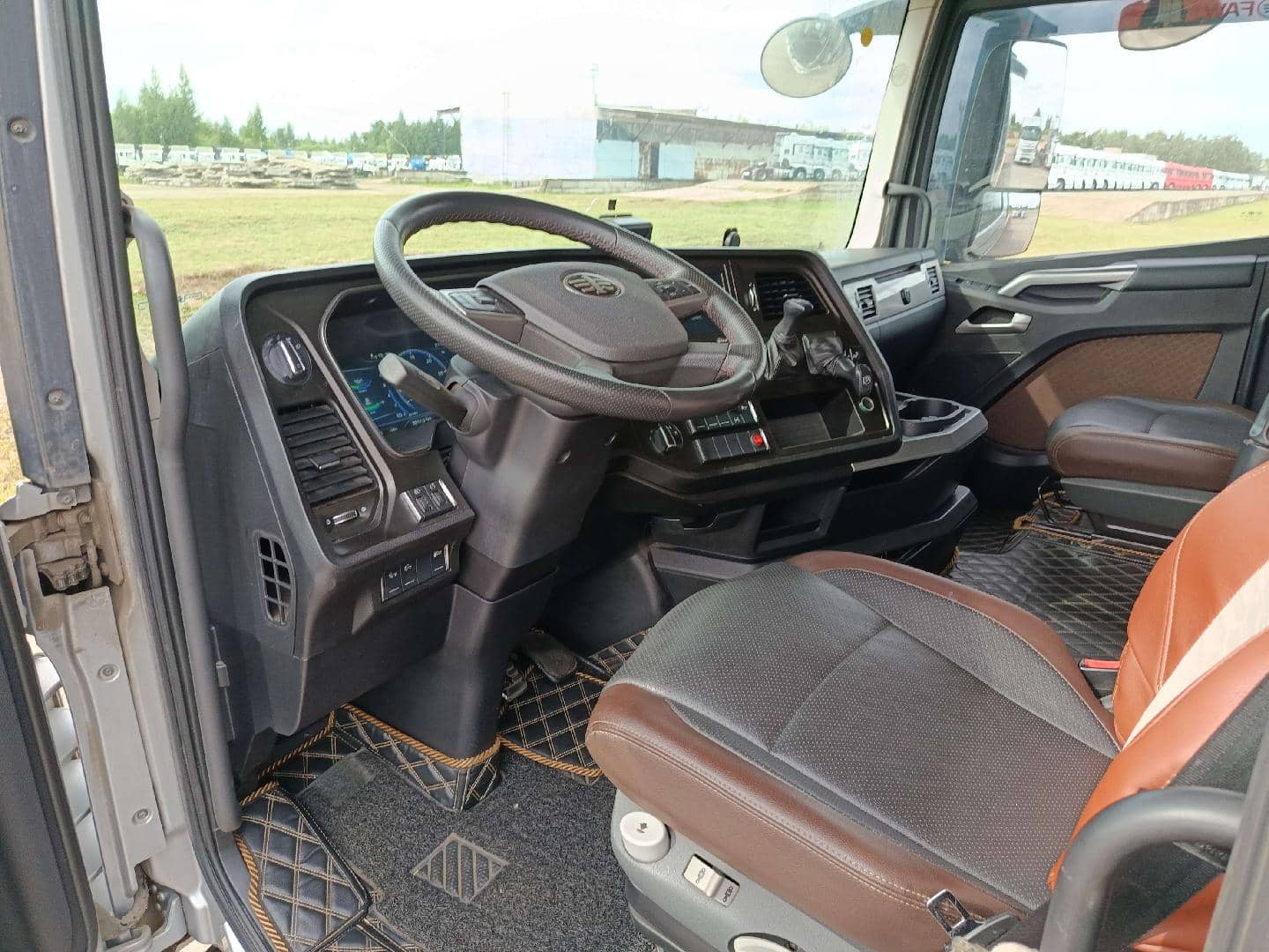 FAW CA4180P77K25E5 4x2,  382 651 км, 2023 года в лизинг