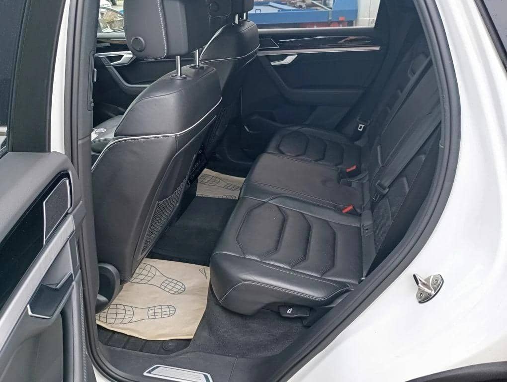 Volkswagen Touareg,  114 028 км, 2020 года в лизинг