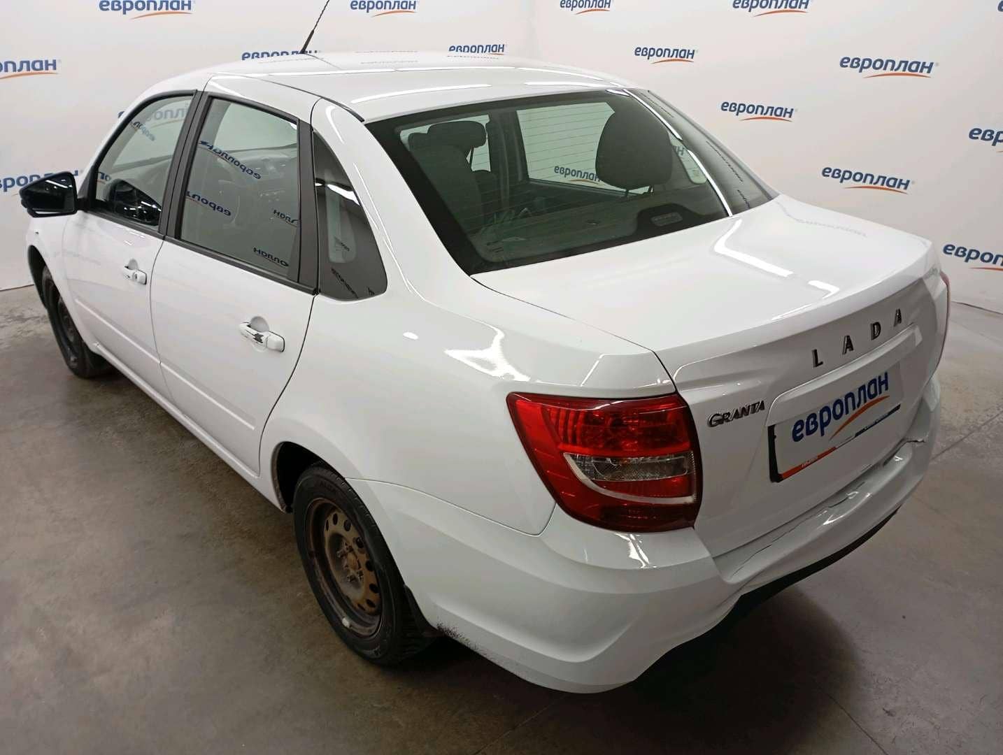 Lada Granta седан,  141 855 км, 2023 года в лизинг
