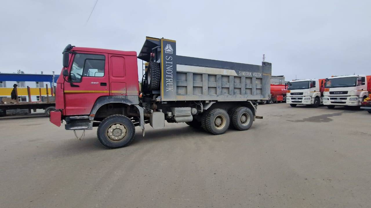 HOWO ZZ3327S3857E 6х6 Лот 000002664