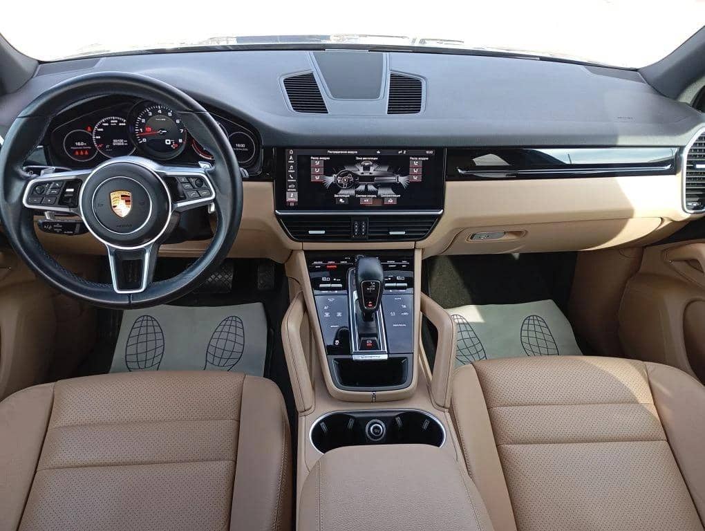 Porsche Cayenne,  55 102 км, 2021 года в лизинг