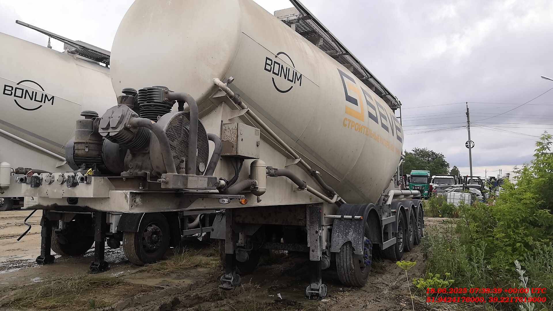 BONUM Цементовоз  914231