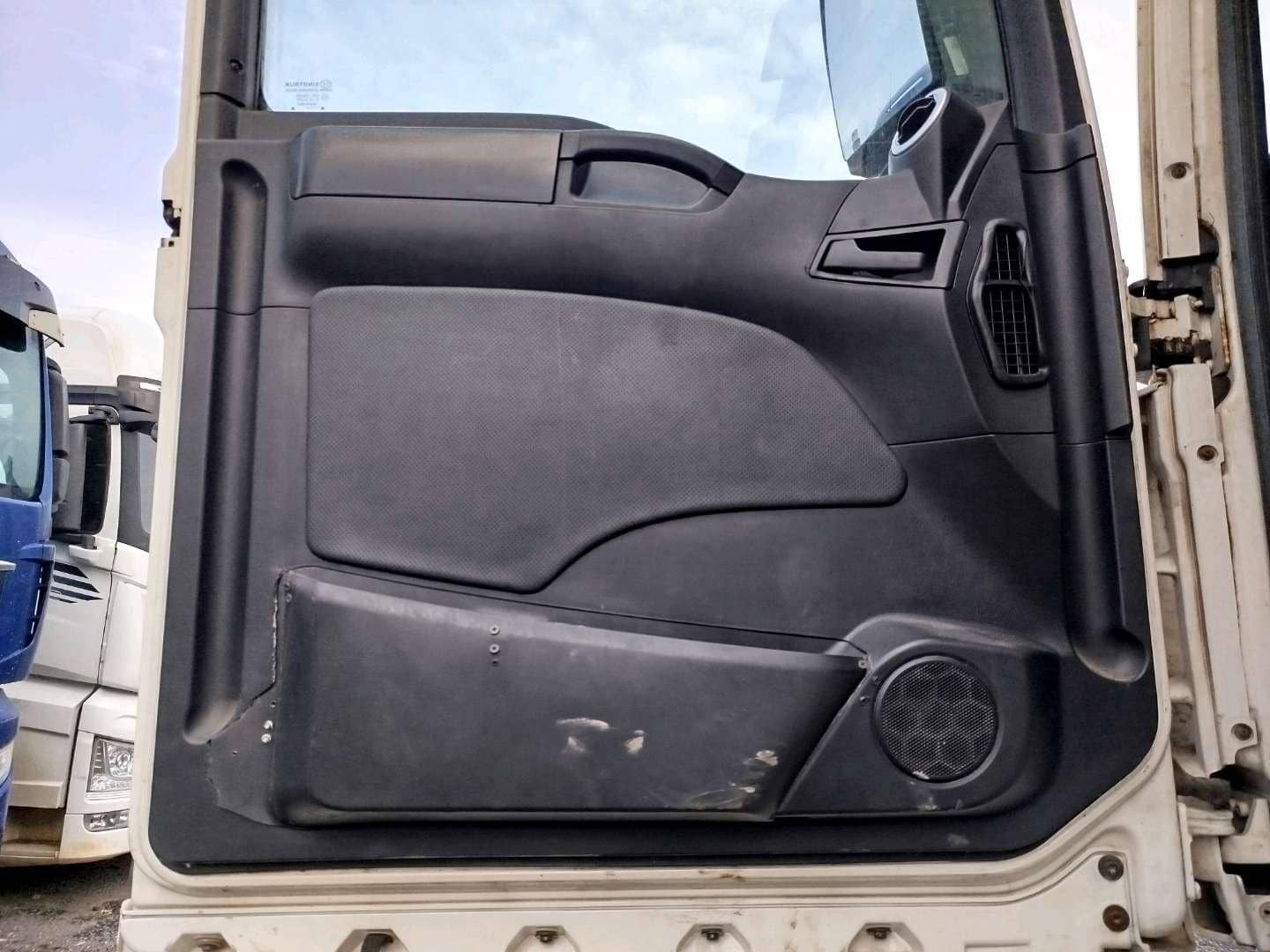 Sitrak C7H 4x2 ZZ4186V361HE,  760 662 км, 2023 года в лизинг