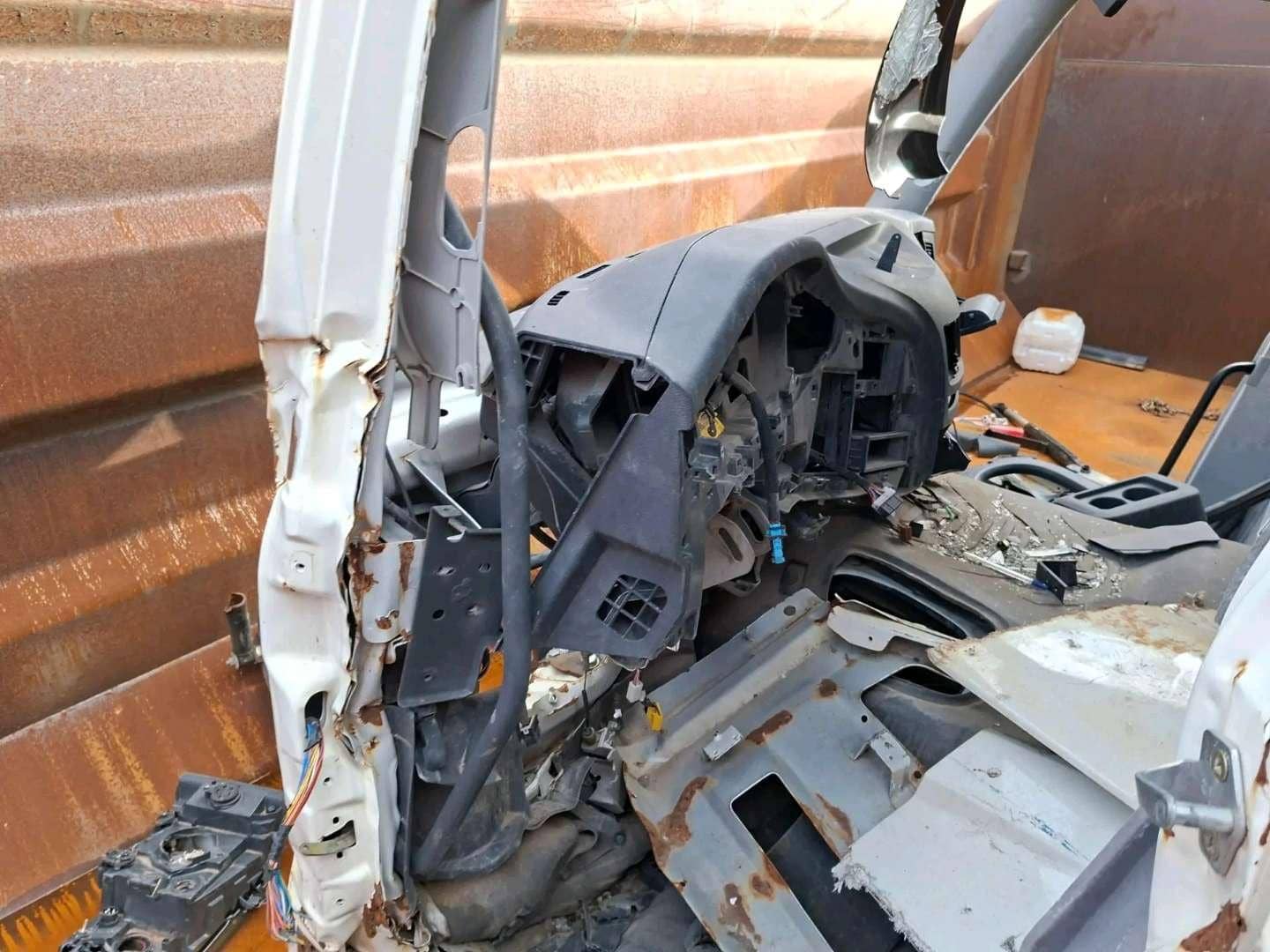 FAW CA3310P66K24T4E5 8х4, 2023 года в лизинг