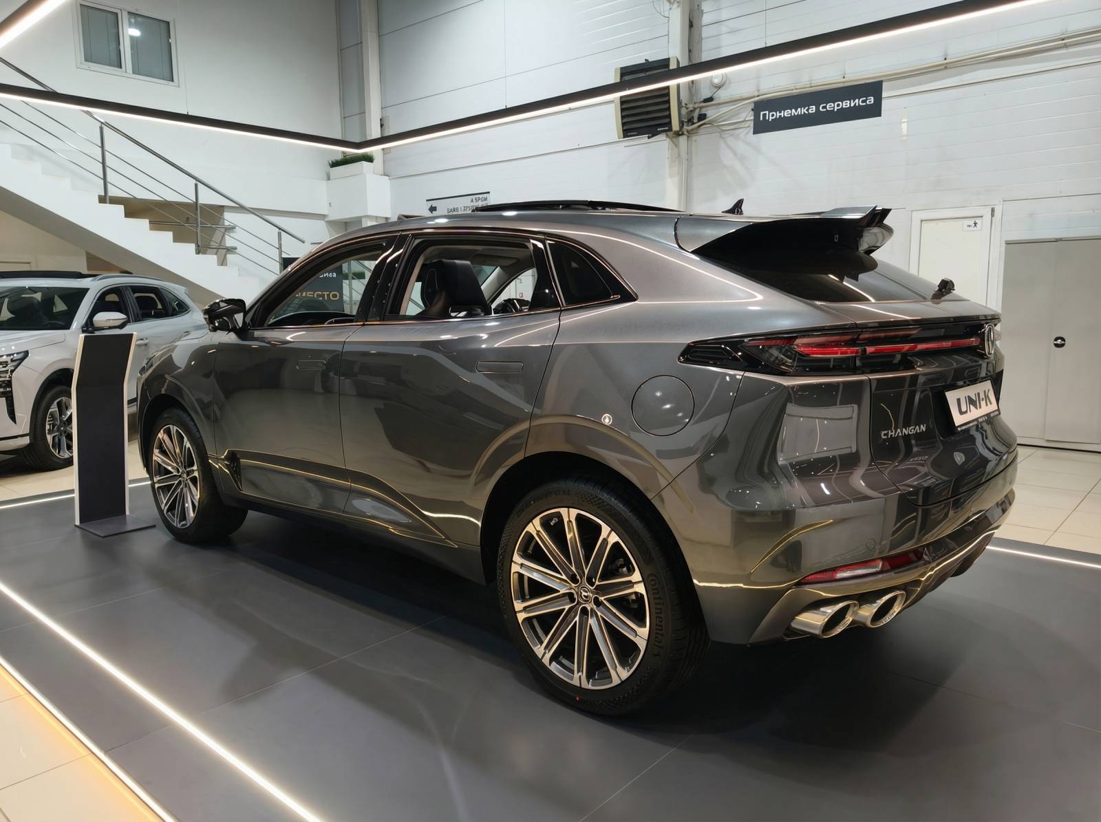 Changan Uni-K Tech 2.0 8AT AWD