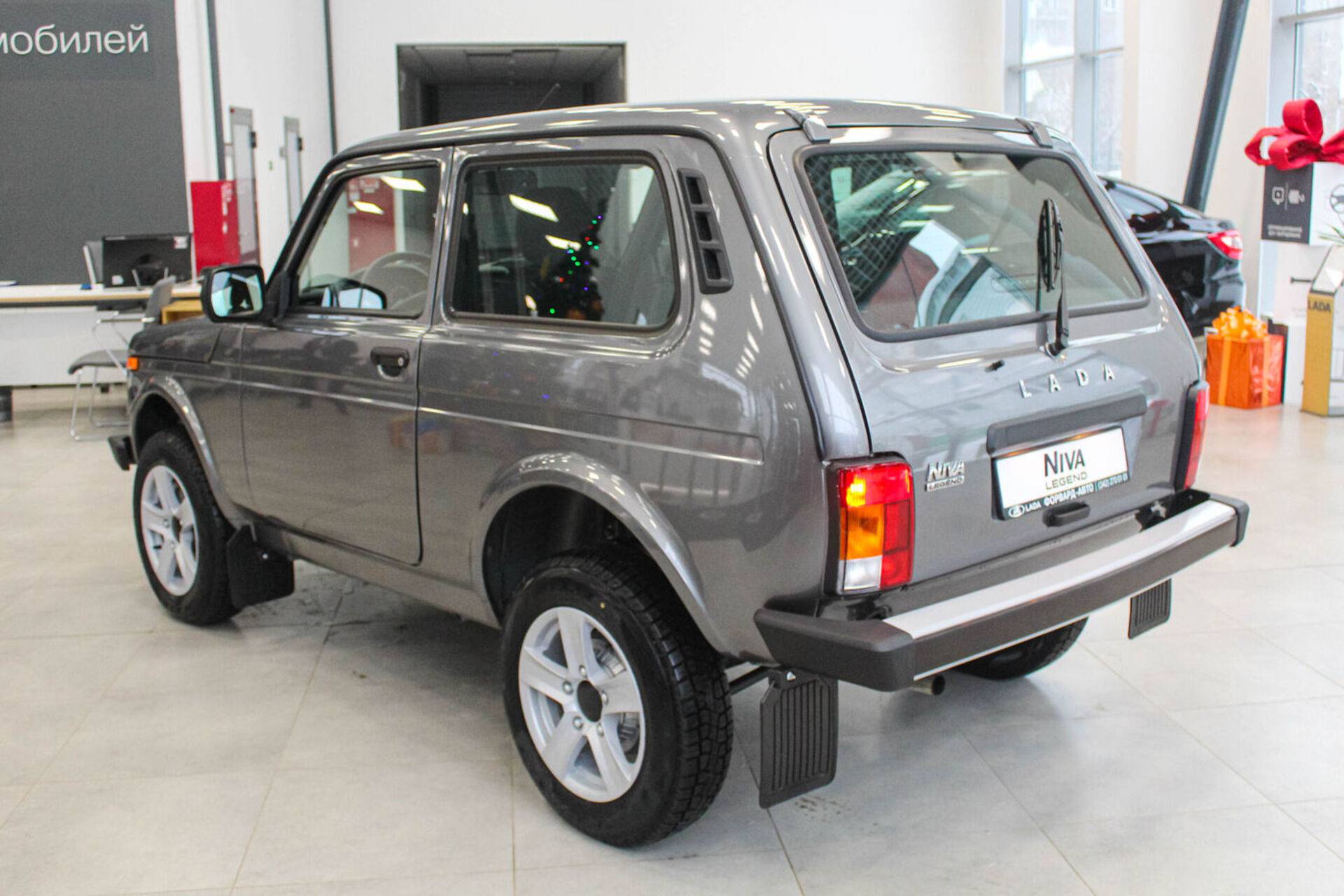 Lada Niva Legend 3 дв Luxe 24 1.7 5MT  