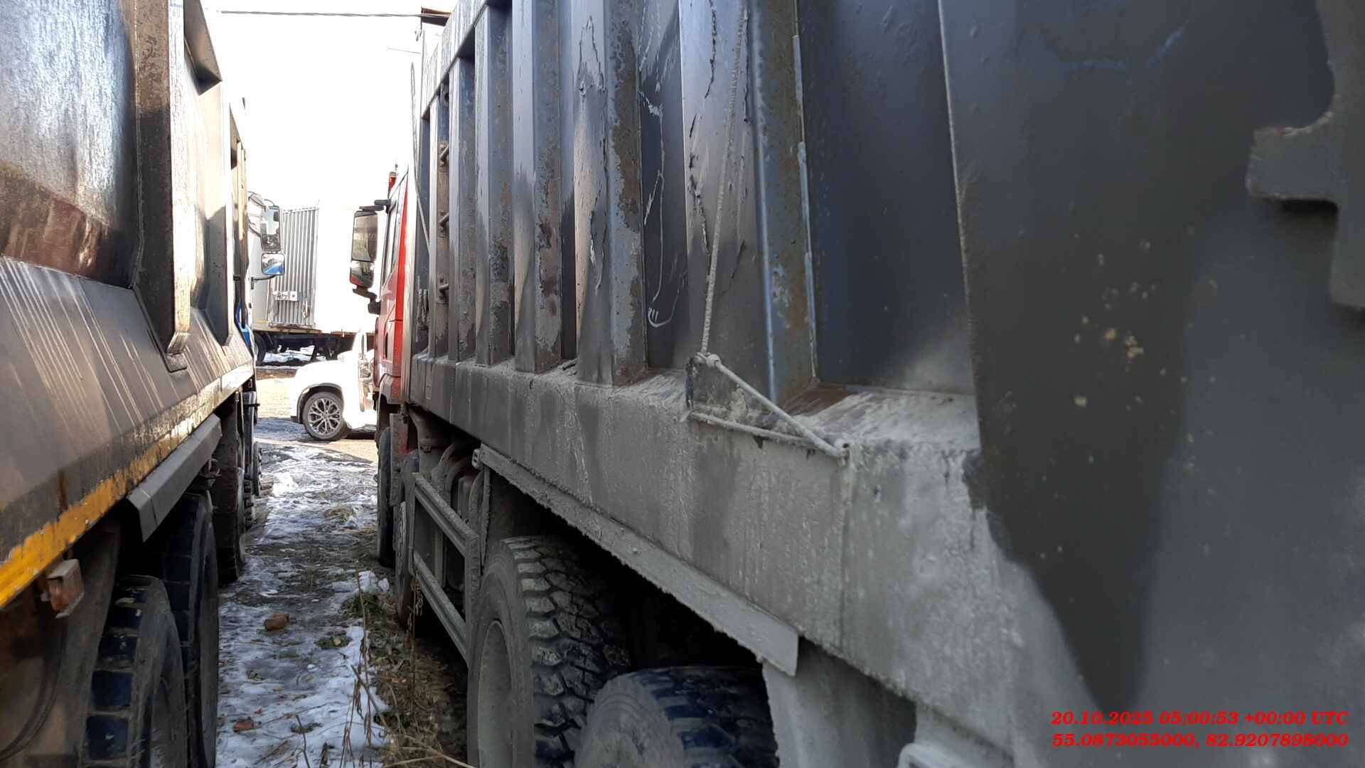 Shacman SX33186V366,  221 307 км, 2023 года в лизинг