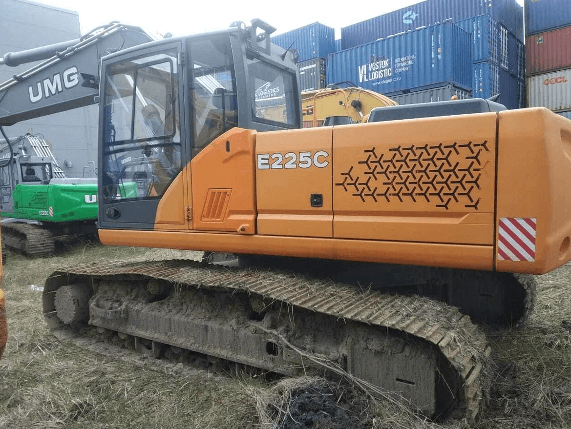 Эксмаш/UMG E225C