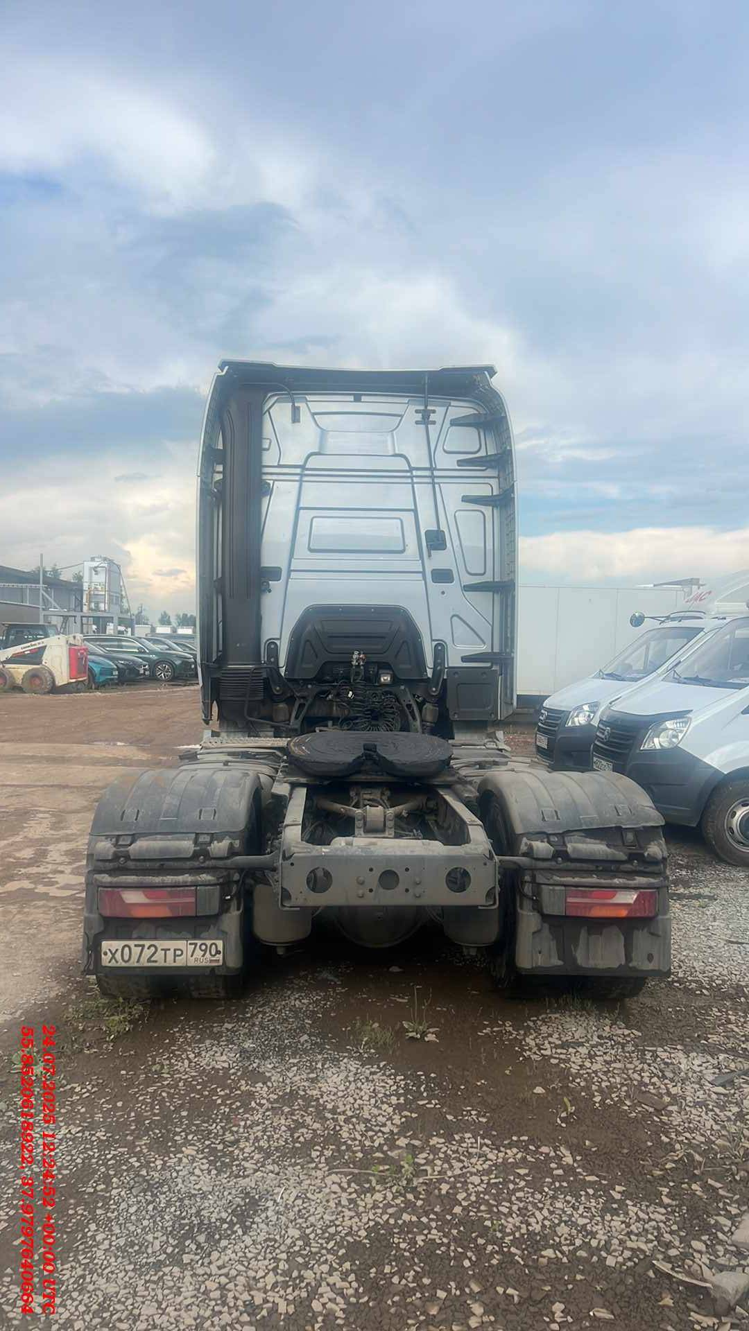 Shacman SX4188YY381,  586 210 км, 2023 года в лизинг