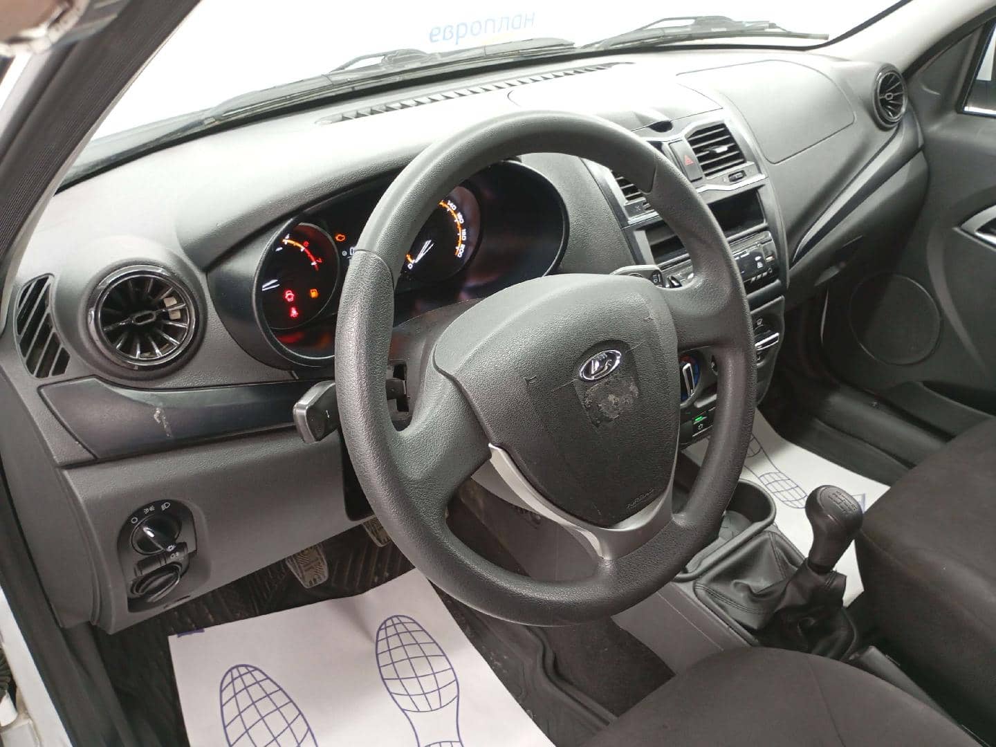 Lada Granta седан,  128 055 км, 2023 года в лизинг