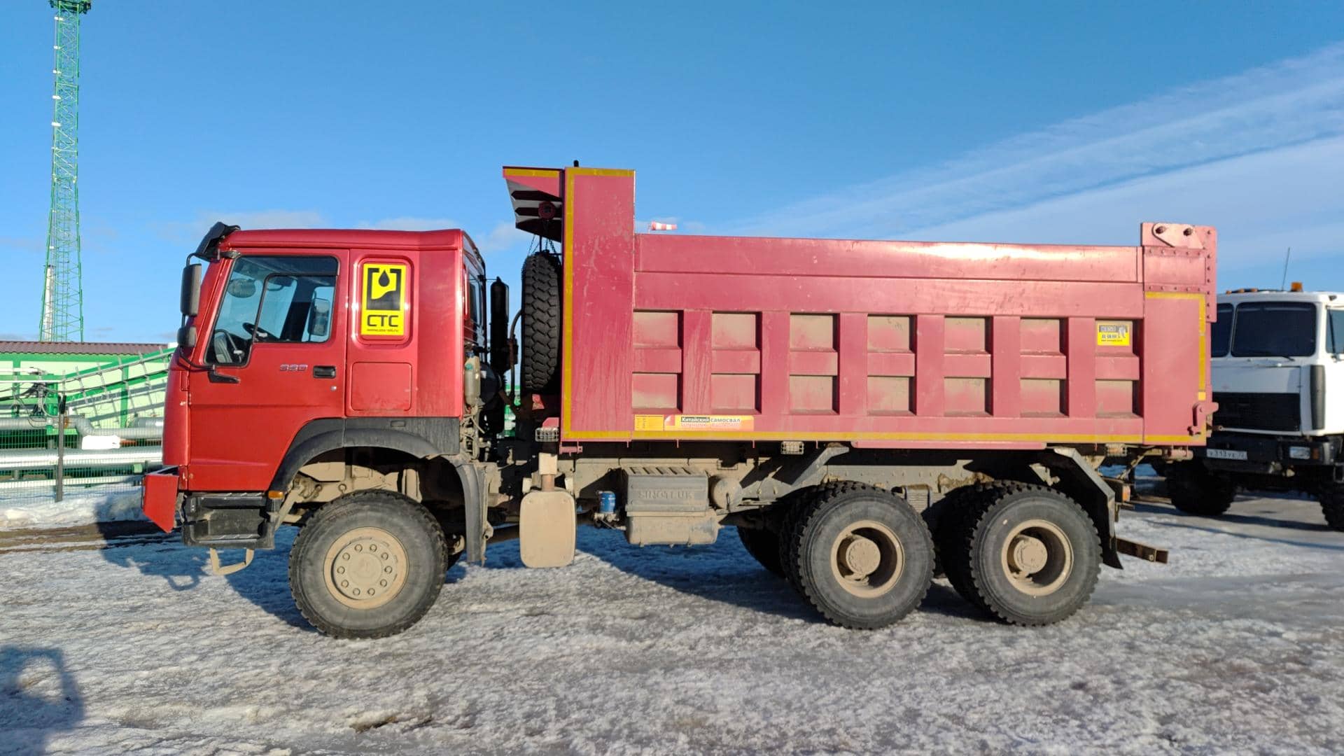 HOWO ZZ3327S3857E 6х6,  111 704 км, 2022 года в лизинг