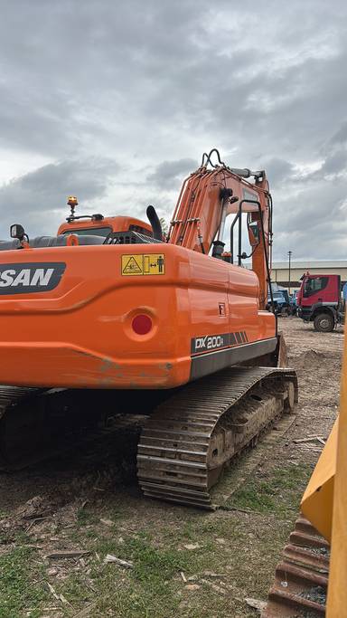 DOOSAN/DEVELON DX200A