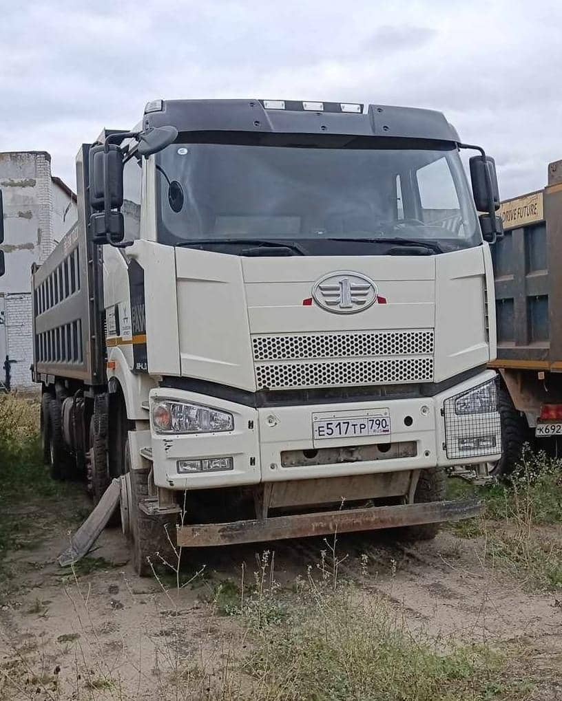 FAW CA3310P66K24T4E5 8х4,  140 685 км, 2023 года в лизинг