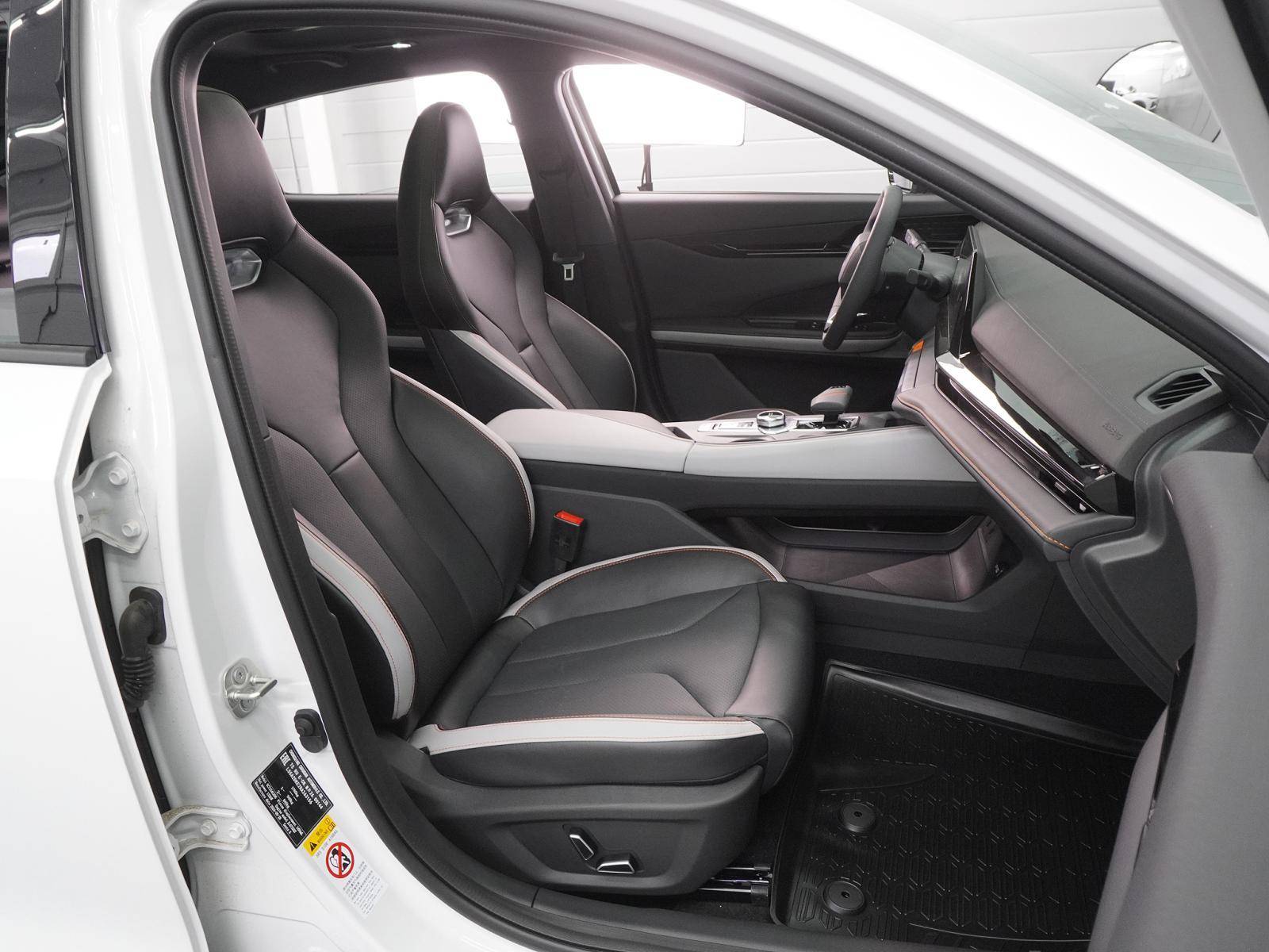 Changan Uni-V 1.5 7DCT Tech  