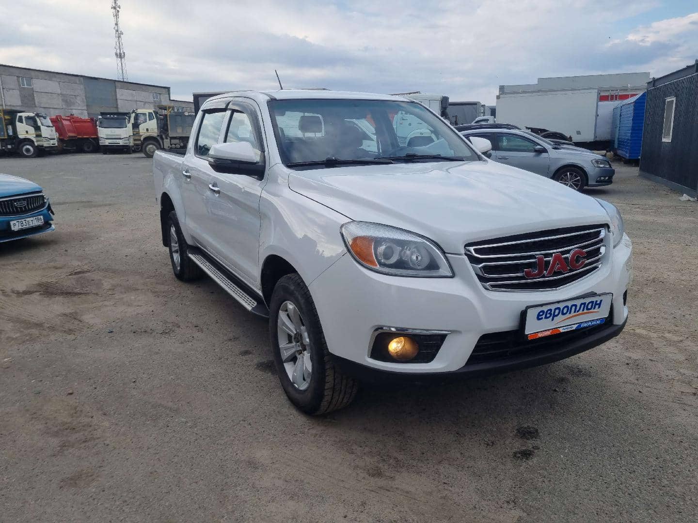JAC T6