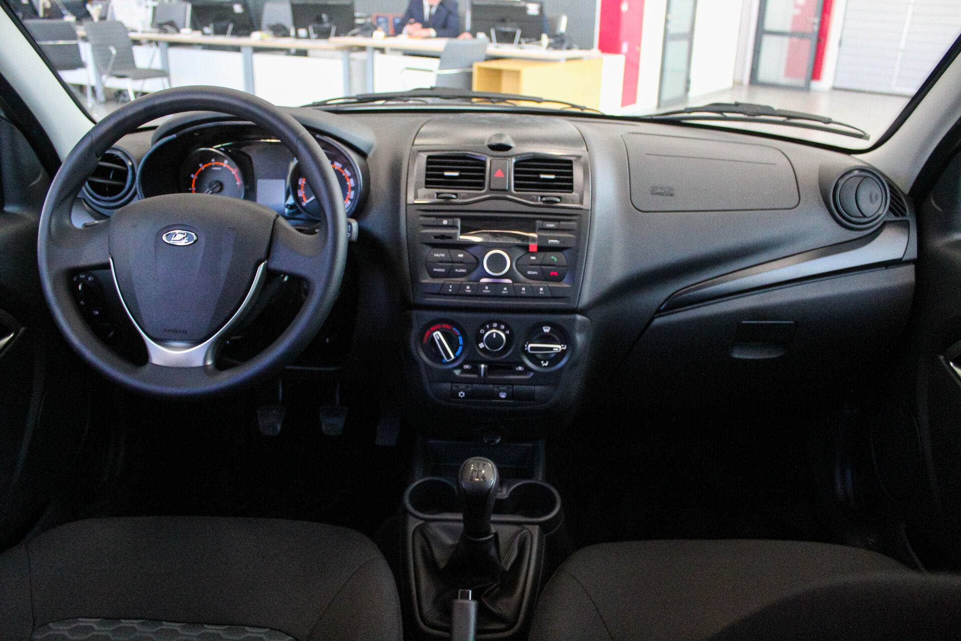 Lada Granta седан Comfort'24 1.6 90hp 5MT
