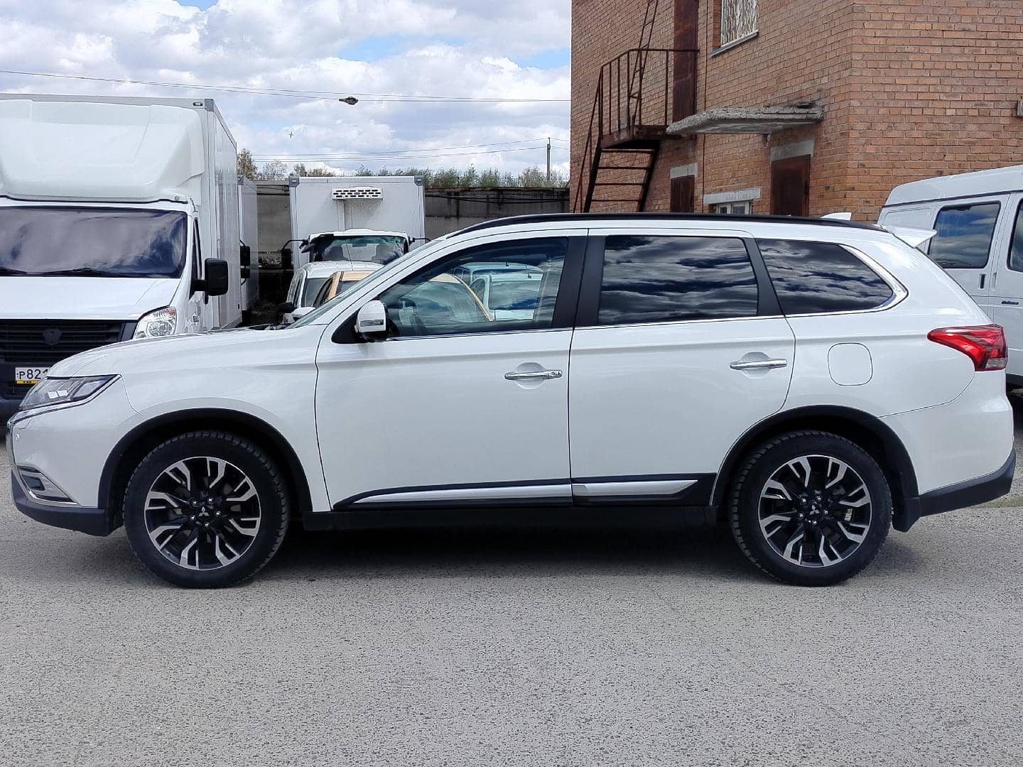 Mitsubishi Outlander,  93 154 км, 2022 года в лизинг