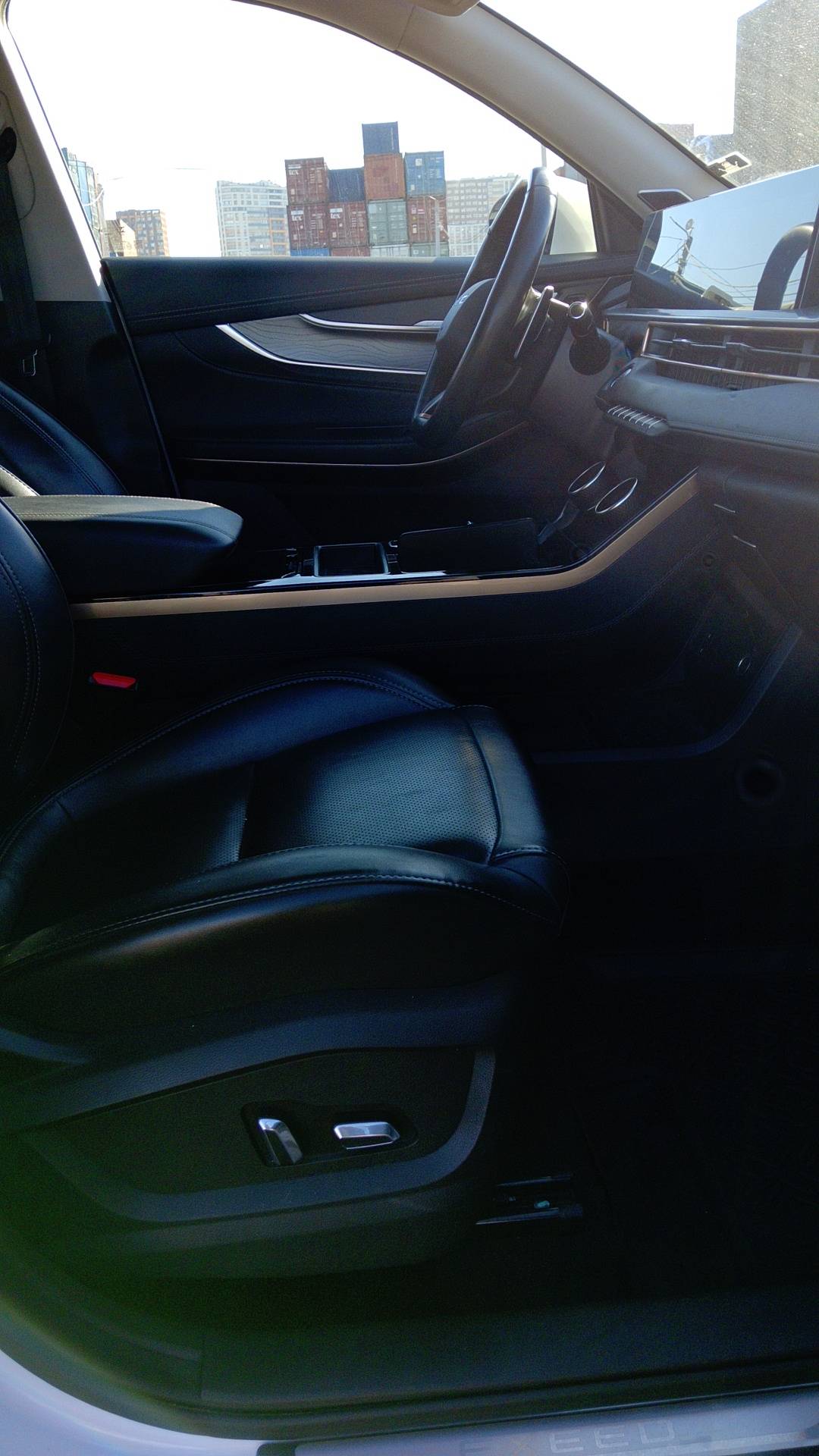 EXEED LX,  155 177 км, 2023 года в лизинг