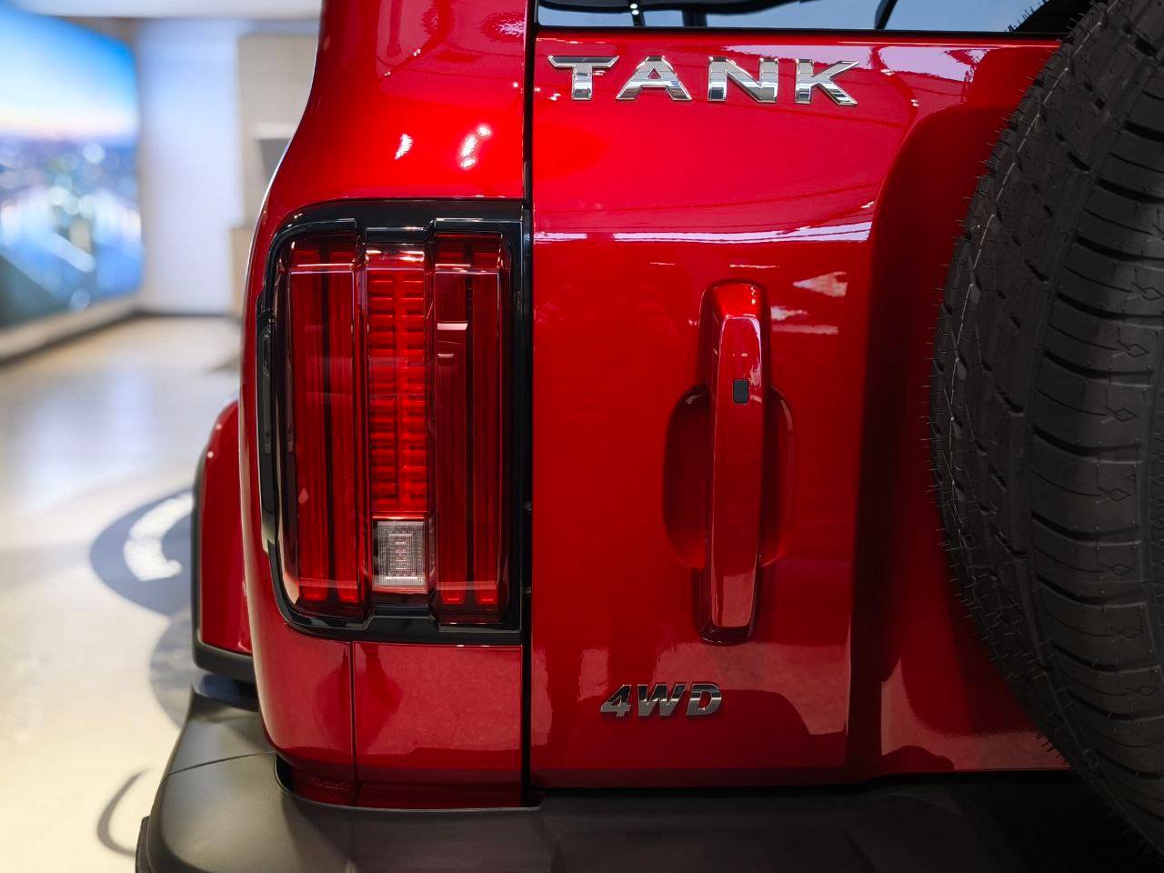 Tank 300 City Premium 2.0 8AT 4WD