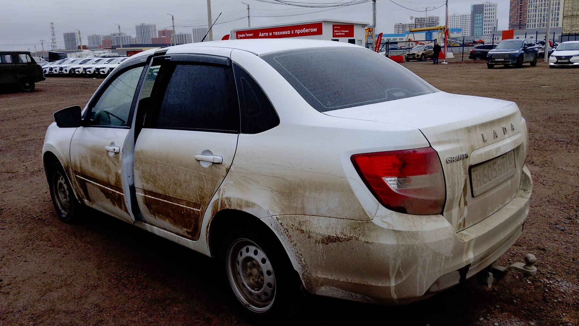 Lada Granta седан,  33 608 км, 2024 года в лизинг