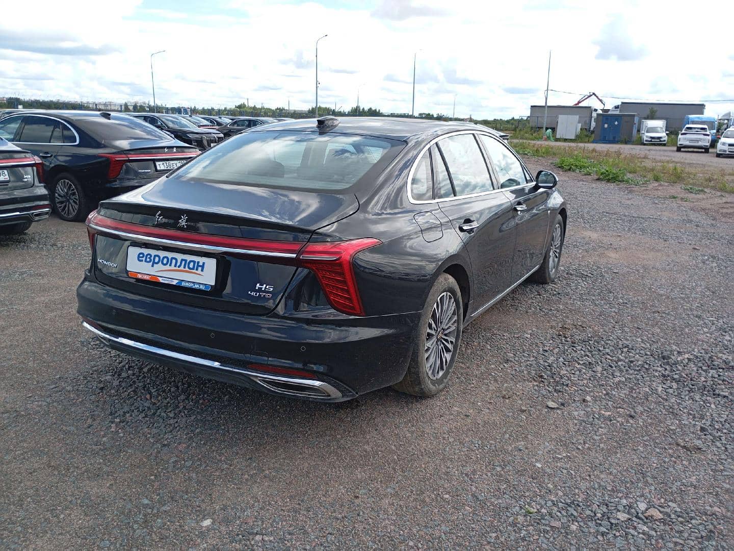 Hongqi H5,  117 685 км, 2024 года в лизинг